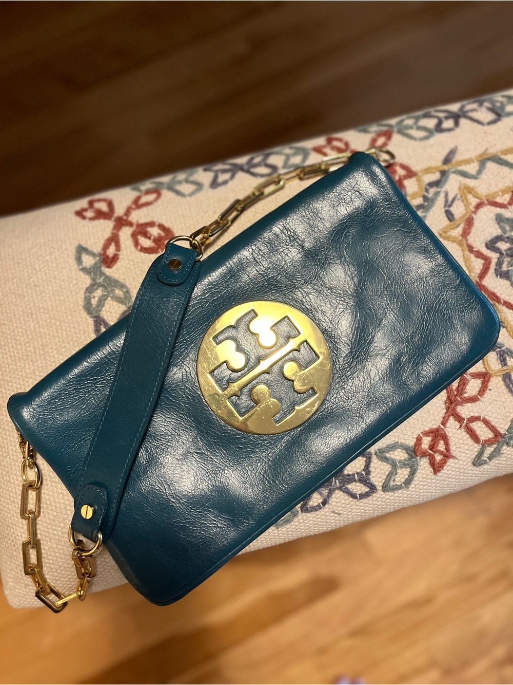 Tory Burch Teal Leather Chain Clutch with Detachable Strap and Gold Emblem